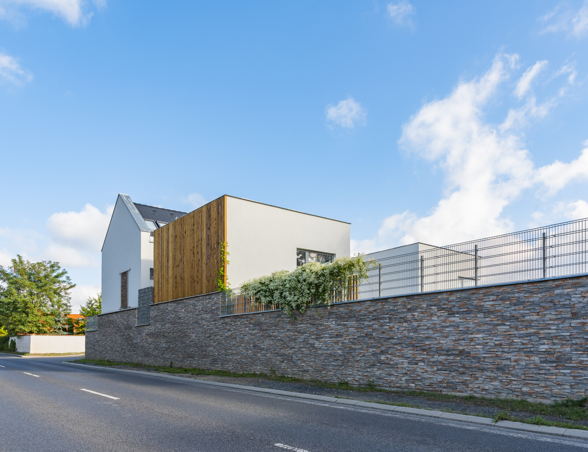 GRENADA_1_piatra_iasi_sxn_construct